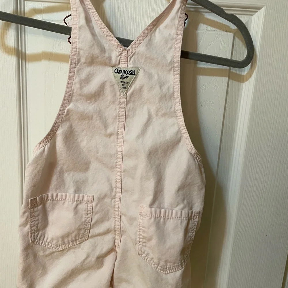 VTG OshKosh B’gosh 4T/4A Kids Pink Shortalls Heart Back 🩷✨